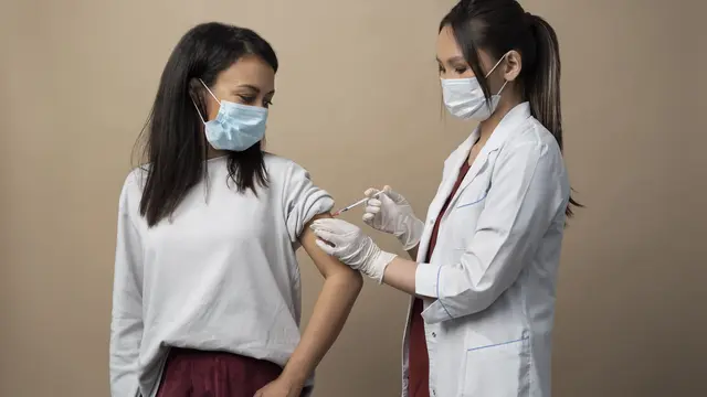  Siapa Saja yang Membutuhkan Vaksinasi Tambahan [Dok/freepik.com]