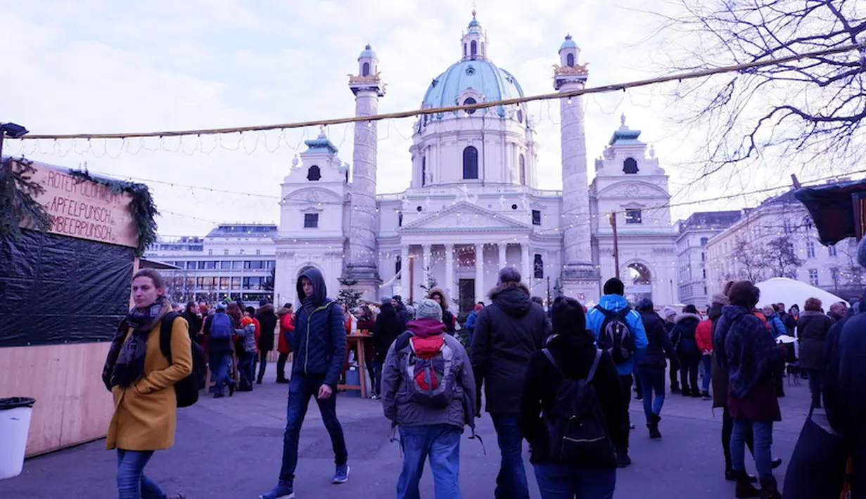 Di Wina, Austria, Pasar Natal biasanya diadakan di halaman kastil-kastil yang jumlahnya terhitung banyak. (Liputan6.com/Unoviana Kartika Setia)