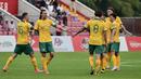Timnas Australia yang tergabung di Grup I putaran kedua Kualifikasi Piala Dunia 2026 Zona Asia bersama Bangladesh, Lebanon dan Palestina, sukses menyapu bersih 6 laga dengan kemenangan tanpa kebobolan satu gol pun dengan mencetak total 22 gol. Mengoleki 18 poin, Australia lolos ke putaran ketiga bersama Palestina di peringkat kedua dengan koleksi 8 poin. (AFP/Munir Uz Zaman)