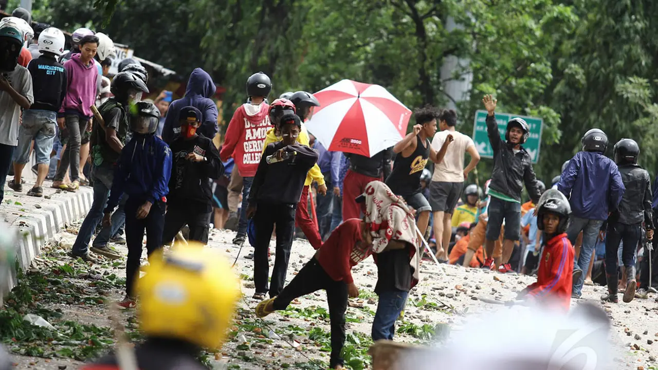 Warga Manggarai Kembali Bentrok