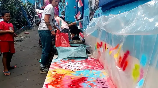 Pesan Keberagaman dari Origami Jalanan di Malang Karya Seniman Perancis