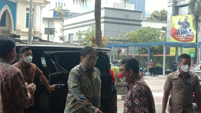 Sejumlah menteri melakukan penyampaian SPT Tahunan orang pribadi tahun pajak 2021