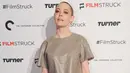 Rose McGowan, aktris cantik yang satu ini ternyata juga pernah menjadi korban pelecehan seksual Harvey Weinstein. Secara blak-blakan, akhirnya Rose mengungkap kasus pemerkosaan yang pernah terjadi padanya. (AFP/Craig Barritt)