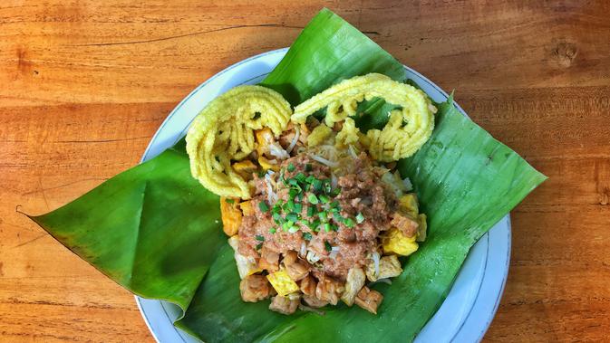 Update 2025: 11 Warung Nasi Lengko Cirebon Terfavorit yang Wajib Kamu Coba