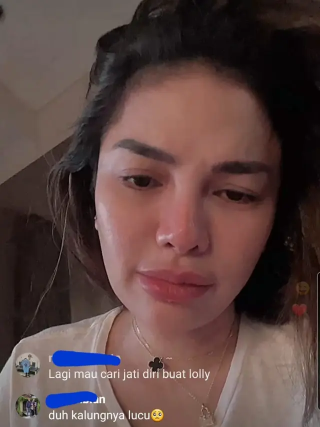 Tangkapan layar video klarifikasi Nikita Mirzani dalam siaran langsung di akun Intagram pribadinya, Sabtu, 13 Mei 2023. (Foto: Dok. Instagram @nikitamirzanimawardi_172)