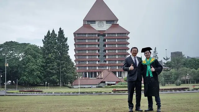 7 Potret Wisuda Nicholas Sean, Putra Ahok yang Jadi Dokter Muda