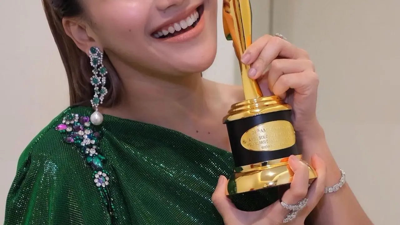 Ayu Ting Ting