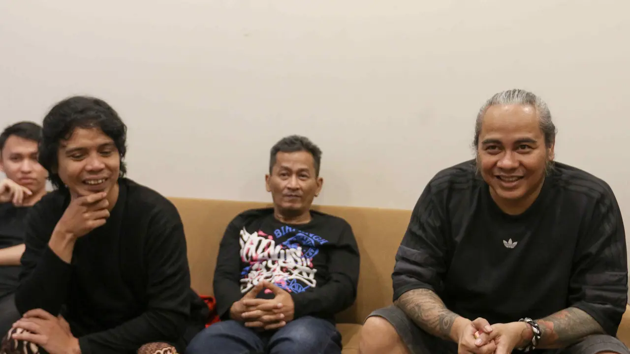 Ferdy Tahier Element saat bersama Rocker Kasarunk