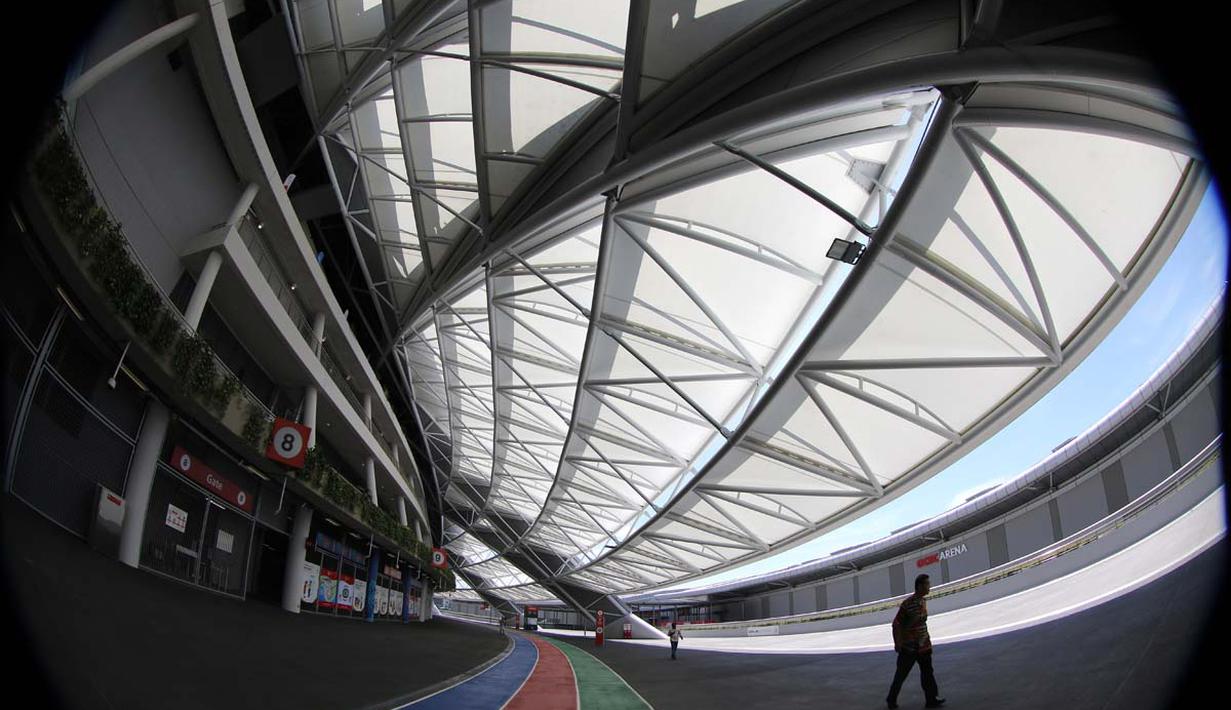 Sisi lain Stadion Nasional Singapura jelang SEA Games 2015. Senin (1/6). (Bola.com/Arief Bagus)