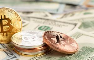 Ilustrasi Bitcoin dan Dolar (Source: freepik.com)