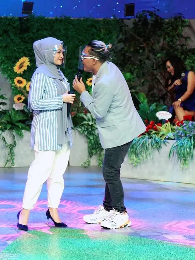 [Fimela] Sule dan Nathalie Holscher