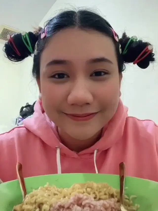 Viral Konten Kreator TikTok Mirip Sisca Kohl, Netizen Susah Bedakan