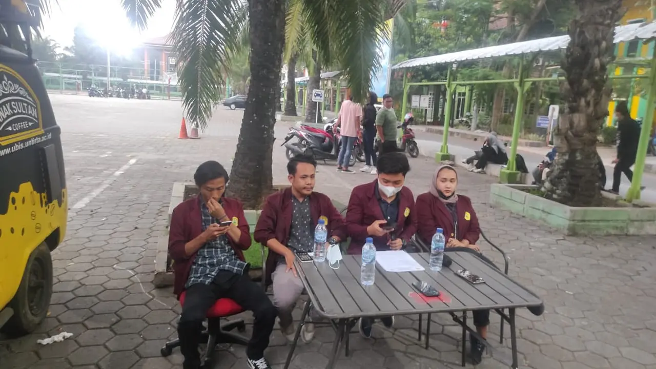 Pengurus BEM Untirta, Ditemui Di Kampusnya. (Sabtu, 09/10/2021). (Liputan6.com/Yandhi).