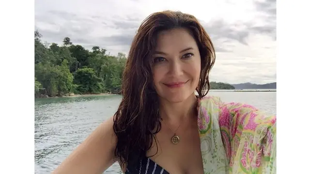 7 Pesona Tamara Bleszynski, Tetap Energik dan Awet Muda Diusia 44 Tahun