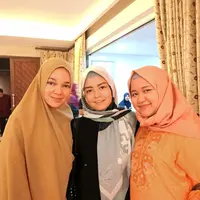 Tika Ramlan dan Dewi Sandra (Instagram)