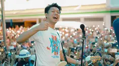 Pria kelahiran Malang, 13 November 1993 ini mendapat sorotan media sejak 2012 silam, ketika video-video originalnya berhasil menarik perhatian pengguna YouTube di Indonesia. (Liputan6.com/IG/@moektito)