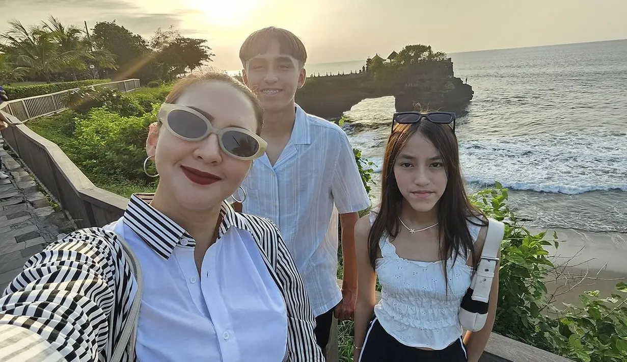 Sabrina Sinathrya [Foto: Instagram/sabrinasinathrya]