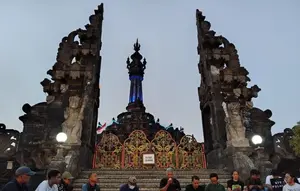 Jurnalis Bali Doa Bersama untuk 5 Wartawan Hilang di Perairan Anak Krakatau