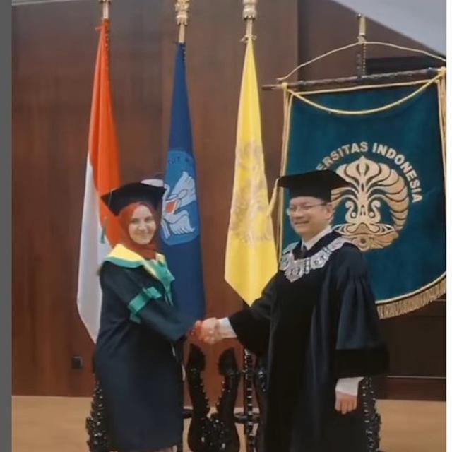 Mahasiswi UI Berprestasi Terbitkan Belasan Jurnal Ilmiah, Warganet Penasaran Cara Belajarnya dan Makanannya