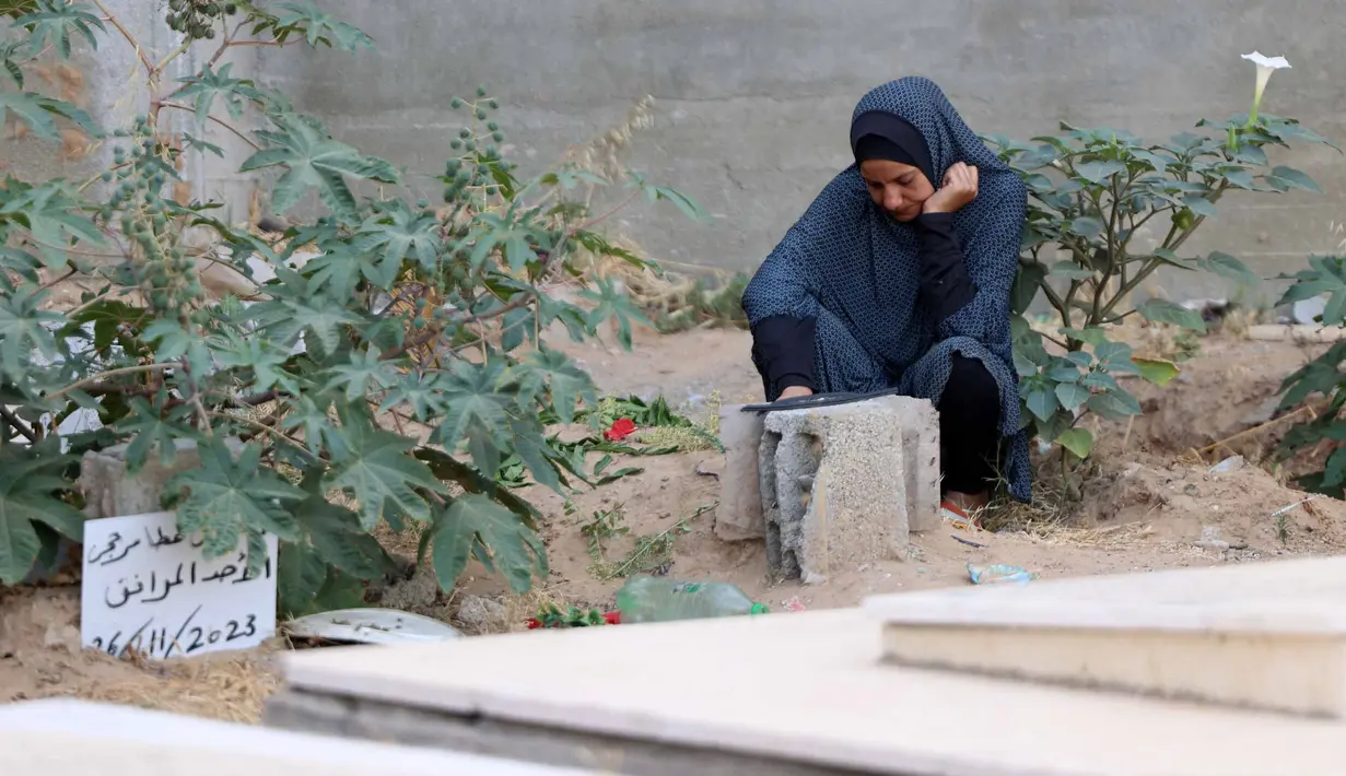 Kementerian Kesehatan Palestina di Gaza, wilayah yang dikelola oleh Hamas, mengatakan sedikitnya 37.266 warga Palestina meninggal dunia menjadi korban serangan Israel. (Omar AL-QATTAA/AFP)