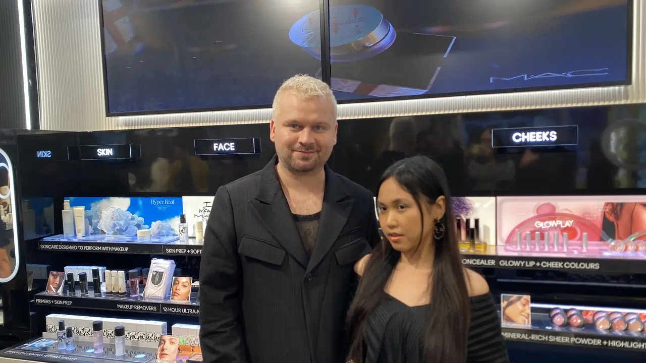 Anton Zimin MAC Senior Artistry Ungkap Makeup Metalic Akan Menjadi Tren