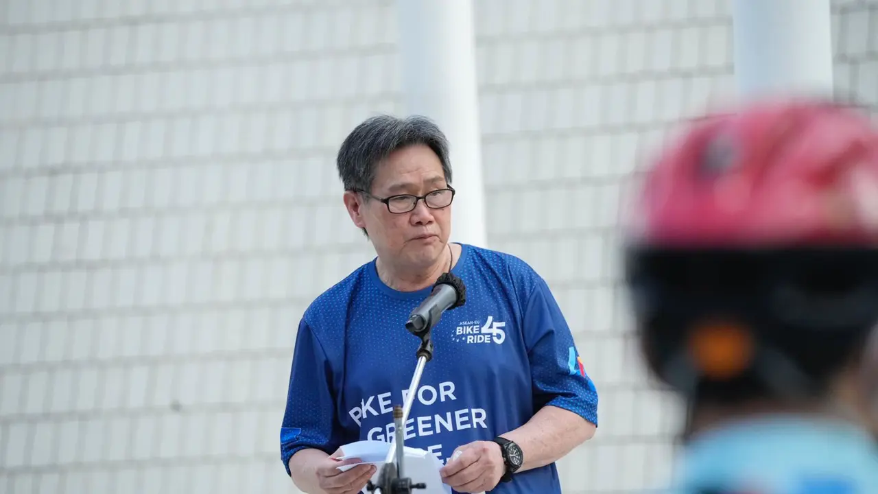 Sekjen ASEAN Lim Jock Hoi peresmian acara bersepeda Bike45Ride (13/8) di Jakarta.  (Dok: Delegasi UE untuk ASEAN)