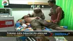 Seorang tukang ojek di Probolinggo dibacok penumpangnya hingga harus dirawat di rumah sakit. Diduga pelaku merasa cemburu.