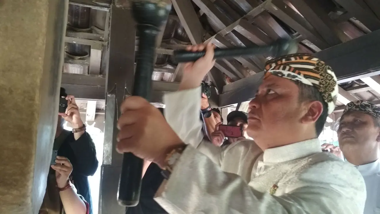 Tabuh Bedug Bertalu-talu Sambut Datangnya Ramadan di Cirebon