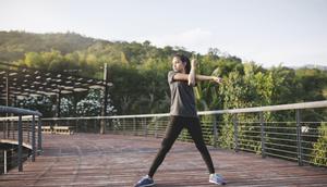 Yuk, ikuti tips tips dibawah ini untuk tetap membuat kulit tetap lembab meski berolahraga di outdoor. [Dok/freepik.com]