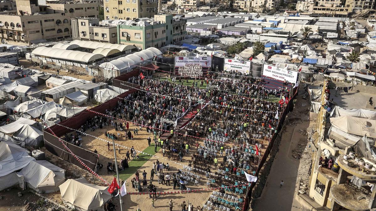 Puluhan Pasangan Pengantin Palestina Ikuti Pernikahan Massal di Kota Gaza