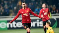 1. Henrikh Mkhitaryan – Posisi pemain Armenia ini di Manchester United memang sudah diujung tanduk. Jika MU jadi mendatangkan Alexis Sanchez dapat dipastikan mantan pemain Borussia Dortmund akan hengkang dari Old Trafford. (AFP/Sergei Supinsky)