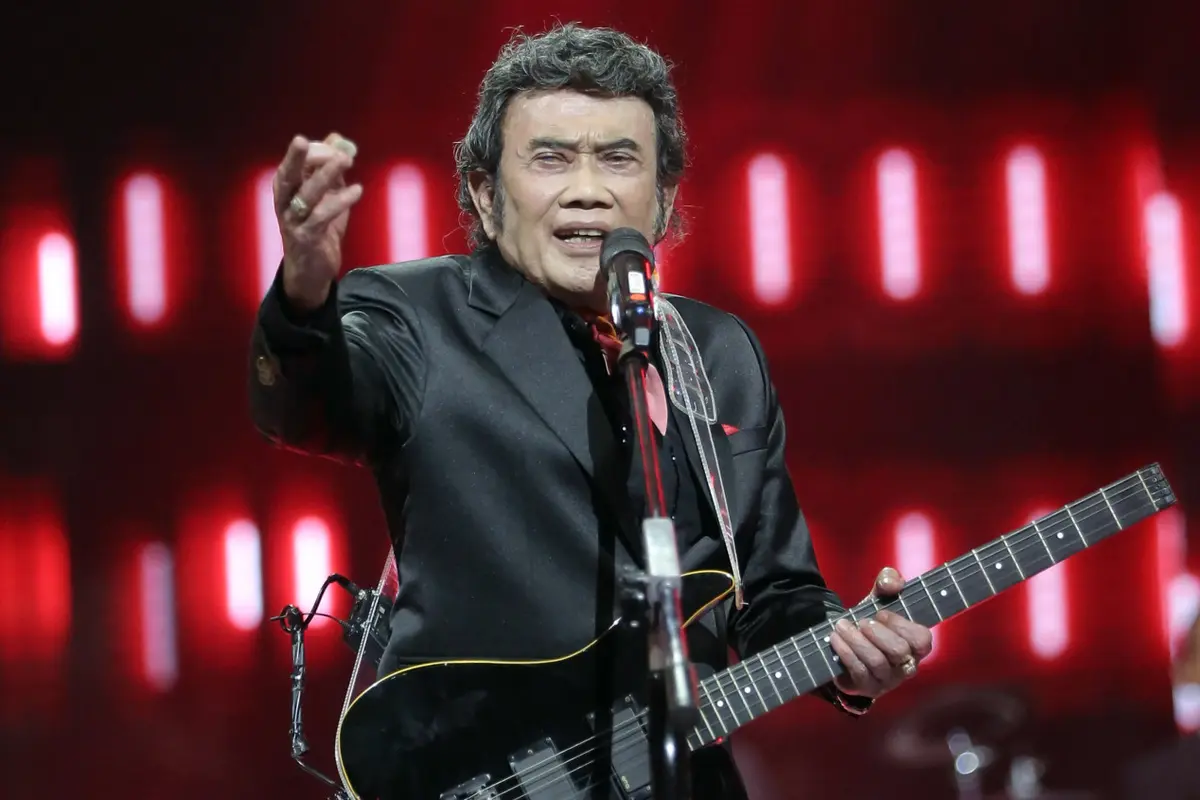 Rhoma Irama Cover Lagu BTS dan Duet Bareng Ridwan Kamil Serta Sandiaga Uno di HUT ke-28 Indosiar