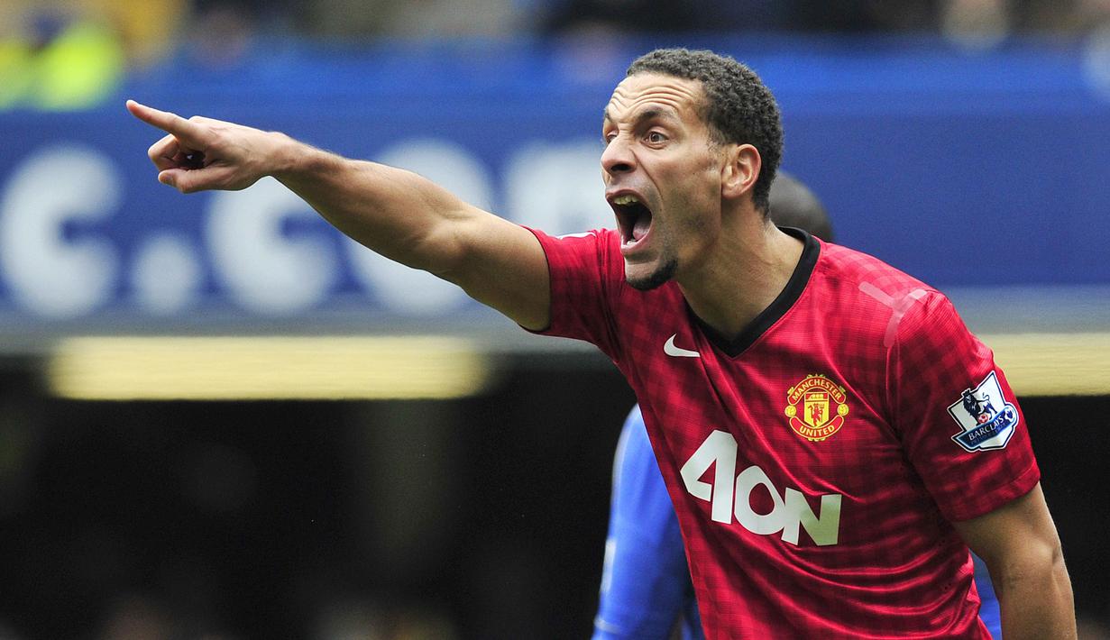 Rio Ferdinand saat berkostum Manchester United pada ajang Piala FA (1/4/2013). Saat ini Rio beralih profesi menjadi seorang petinju pro. (AFP/Glyn Kirk)