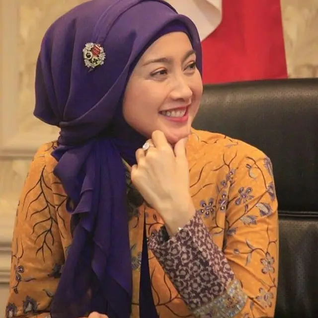 [Fimela] Desy Ratnasari