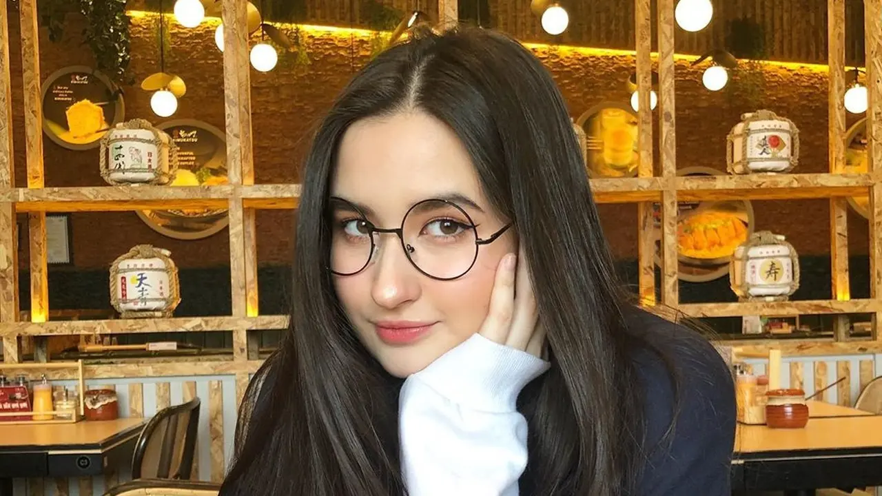 Stephanie Poetri