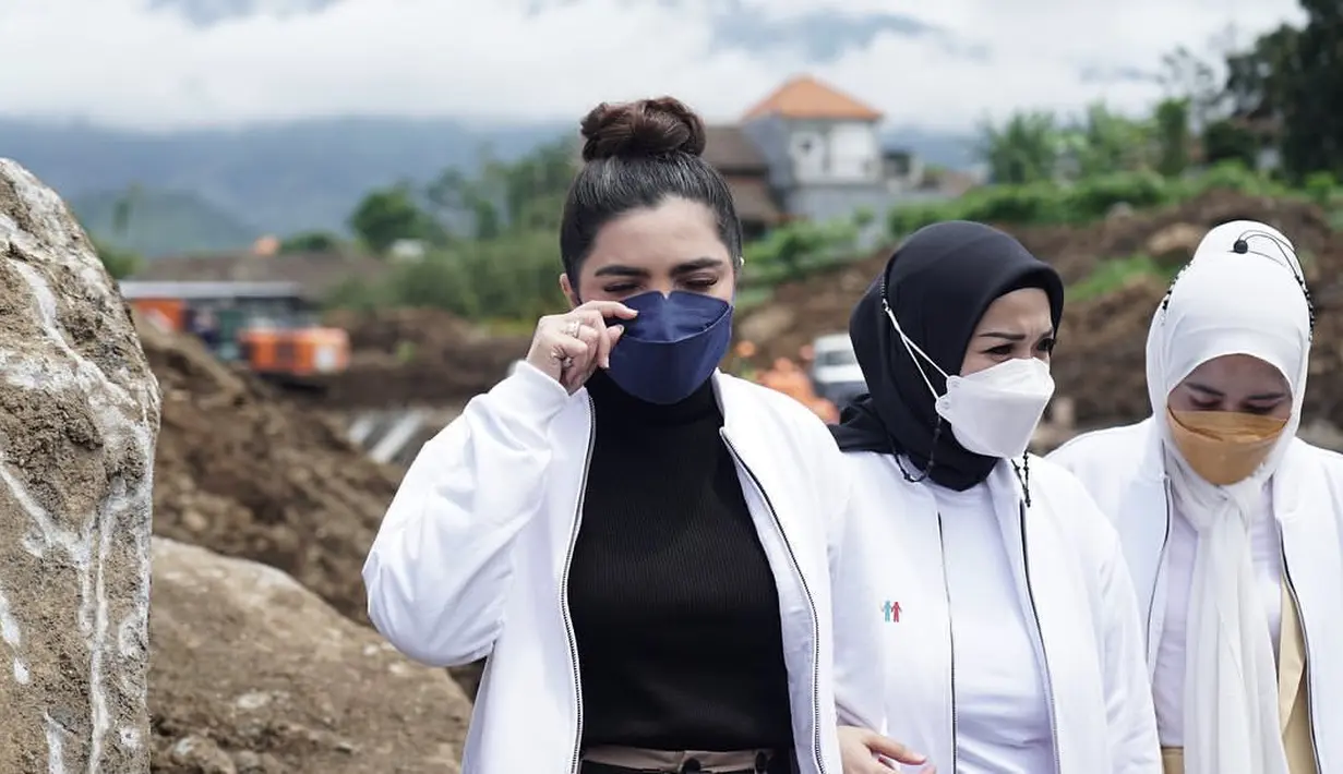 Ashanty terjun langsung beri bantuan ke Semeru (Instagram/ashanty_ash)