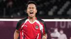 Pebulu tangkis tunggal putra Indonesia, Anthony Sinisuka Ginting lolos ke semifinal nomor tunggal putra bulu tangkis Olimpiade Tokyo 2020 usai menyingkirkan wakil Denmark, Anders Antonsen dengan rubber-game di Musashino Sport Plaza, Sabtu (31/7/2021) siang WIB. (Foto: AP/Markus Schreiber)
