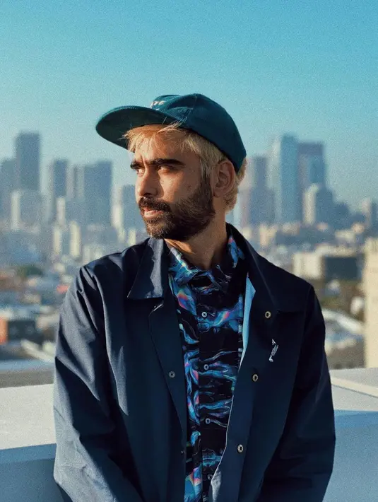 <p>Tercatat Adam pernah menjalin kerja sama dengan perusahaan terkenal dari KFC hingga Dutch Lady. Ia juga pernah bekerja di bidang media seperti Maxis dan New Straits Times. [Foto: Instagram/@adamyousofunny]</p>