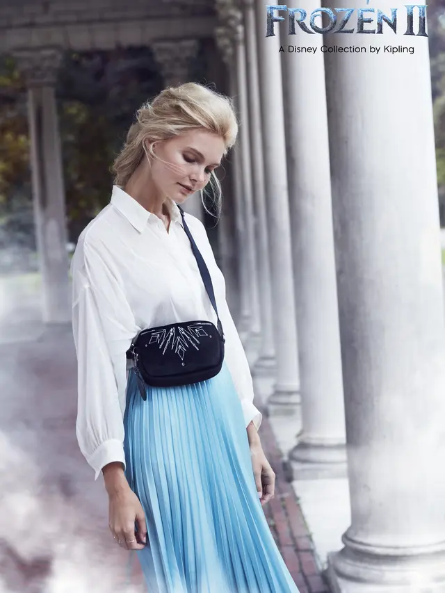 Bergaya ala Elsa Frozen dengan Koleksi Aksesori dari Kipling