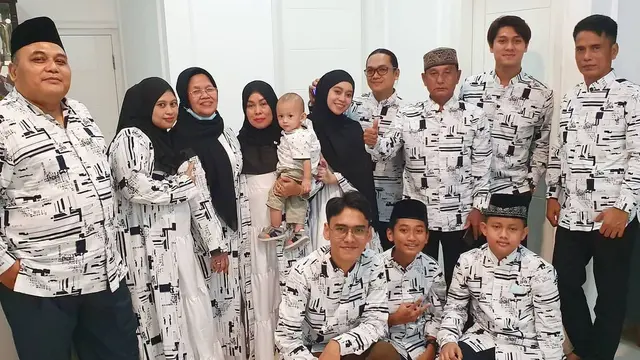 6 Momen Kumpul Keluarga Besar Lesty Kejora dan Rizky Billar, Makin Serius