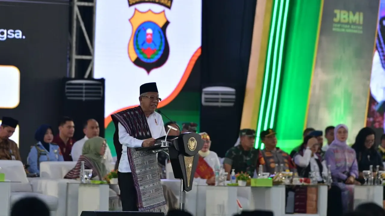Wakil Presiden (Wapres) Ma'ruf Amin menghadiri Ikrar Merajut Keberagaman Nusantara dari Sumatera Utara, Kamis (19/10/2023).