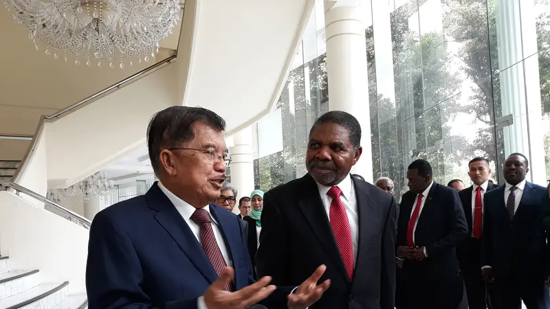 Wapres Jusuf Kalla menerima kunjungan Presiden Zanzibar Ali Mohamed Shein (Merdeka.com/ Intan Umbari)