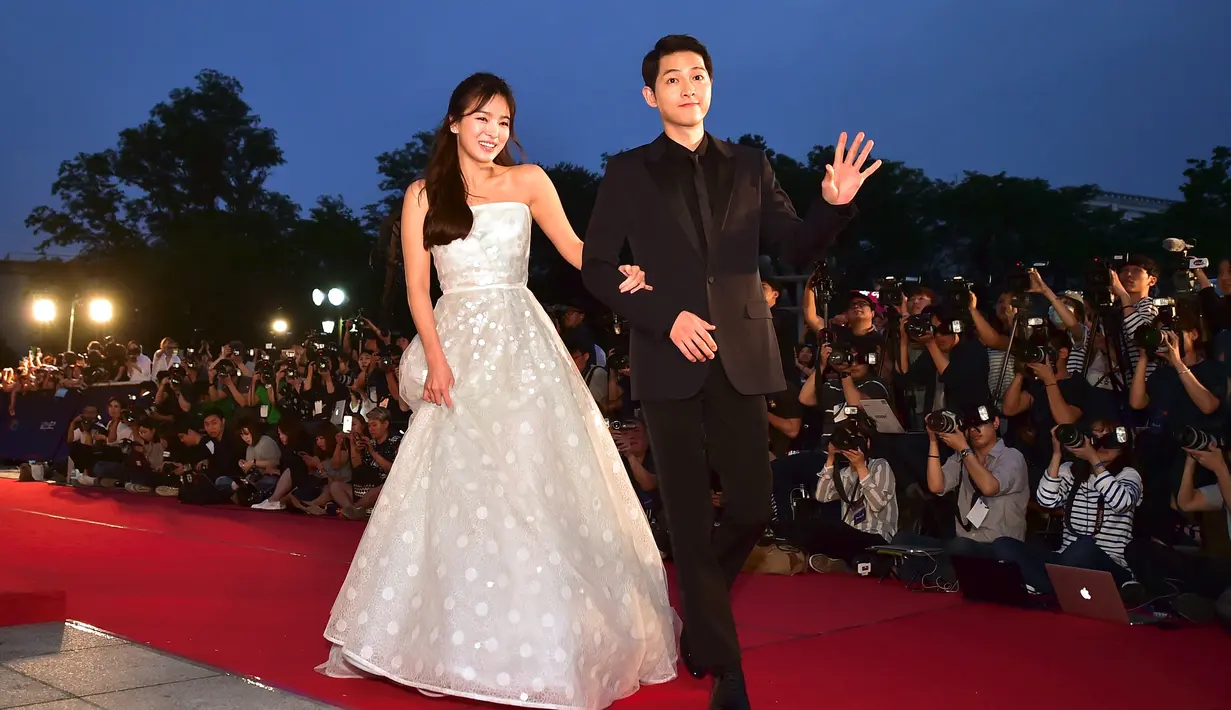 Saat itu, Song Hye Kyo diberitakan hamil oleh media Tiongkok. Bahkan beredar jika Song Hye Kyo menyembunyikan kehamilannya. (JUNG YEON-JE/AFP)