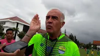Gomez Bantah Ingin Hengkang dari Persib