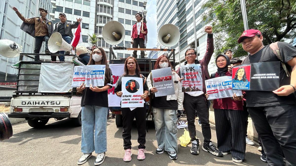 Keluarga Korban Kekerasan Aparat Beri Dukungan ke Andrie Yunus, Dorong Pelaku Diadili di Peradilan Umum