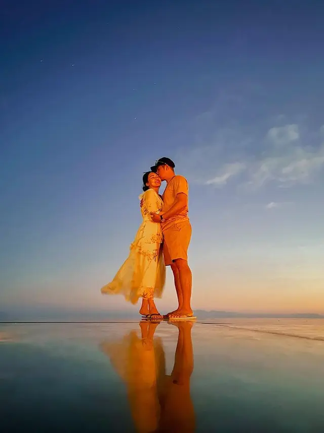 Potret mesra Via Vallen dengan Chervra Yolandi. (Foto: Instagram/chevra_yo88)