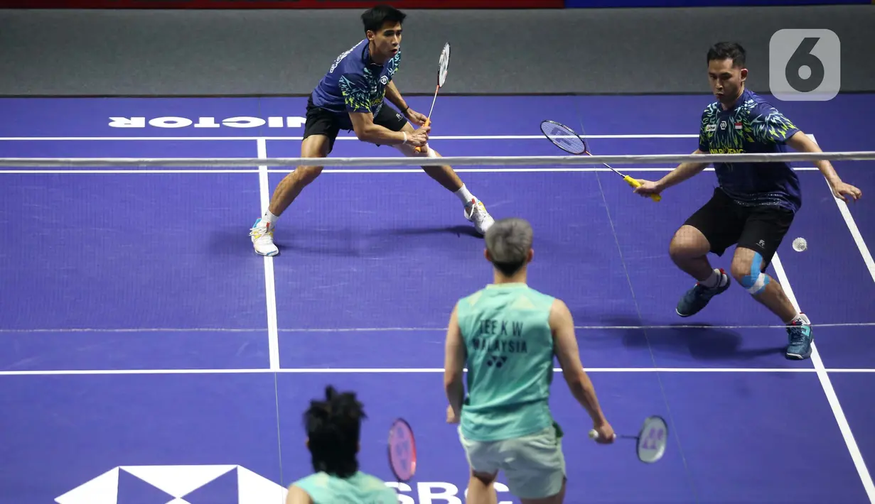 Sabar Karyaman Gutama/Moh Reza Pahlevi Isfahani sukses menaklukkan wakil Malaysia, Man Wei Chong/Kai Wun Tee melalui duel tiga gim 21-18, 12-21, 21-18. (Liputan6.com/Helmi Fithriansyah)