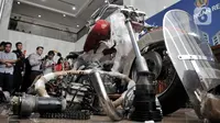 Onderdil motor Harley Davidson yang diselundupkan menggunakan pesawat baru milik Garuda Indonesia saat konferensi pers di Kementerian Keuangan, Jakarta, Kamis (5/12/2019). Harga motor Harley Davidson keluaran tahun 1970-an tersebut mencapai Rp 800 juta per unitnya. (merdeka.com/Iqbal S Nugroho)