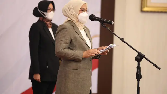 Menteri Ketenagakerjaan (Menaker) Ida Fauziyah, melantik 18 Pejabat Tinggi Pratama (eselon II) Kementerian Ketenagakerjaan, pada Rabu, 21 Juli 2021.