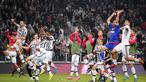 Para Pemain Juventus merayakan kemenangan atas Torino dalam lanjutan Liga Italy  Serie A di Stadion Juventus,Turin, Sabtu (31/10/2015). (REUTERS/Giorgio Perottino)